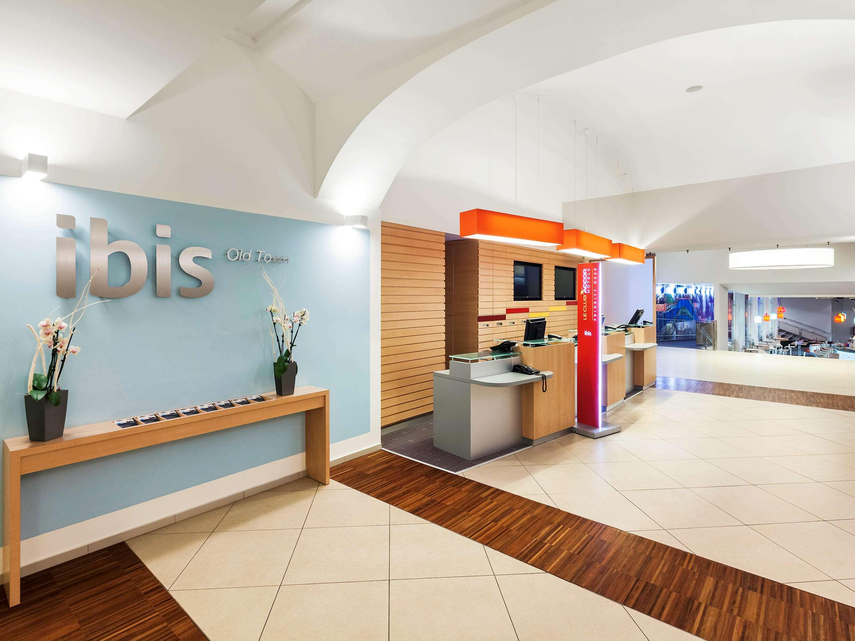 Ibis Praha Old Town Hotel Bagian luar foto